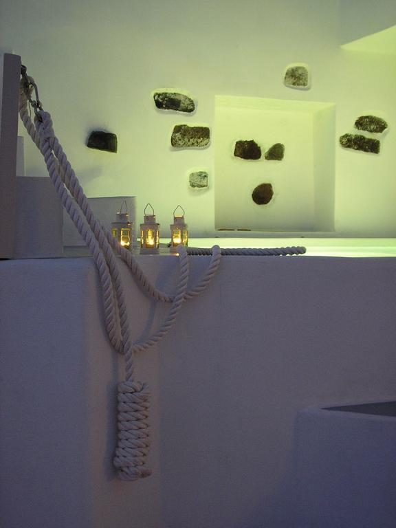 Guest house Irida - Santorini 4*